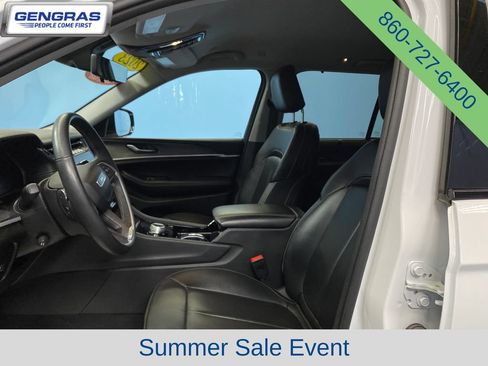 Used 2023 Jeep Grand Cherokee Limited w/ Luxury Tech Group II AWD/4WD image 10