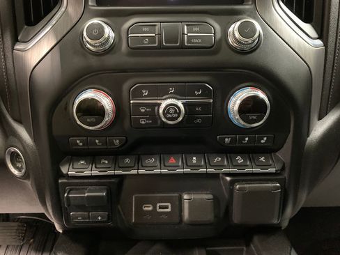 Used 2020 GMC Sierra 1500 Denali w/ Denali Ultimate Package image 12