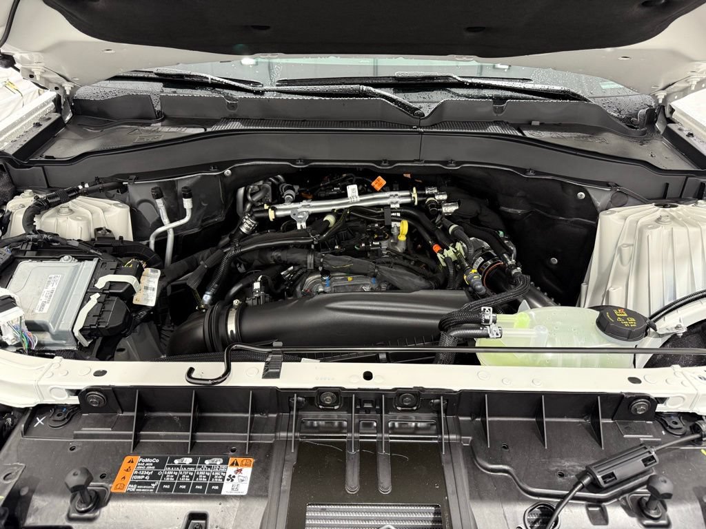 New 2026 Ford Explorer Active AWD/4WD image 9