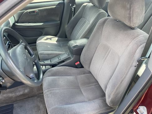 Used 1999 Toyota Camry CE image 12
