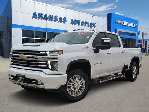Used 2022 Chevrolet Silverado 2500 High Country w/ Z71 Off-Road Package image 1