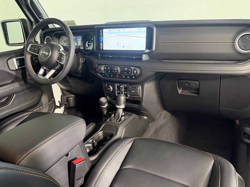 Used 2025 Jeep Wrangler Unlimited Sahara w/ Safety Group AWD/4WD image 22
