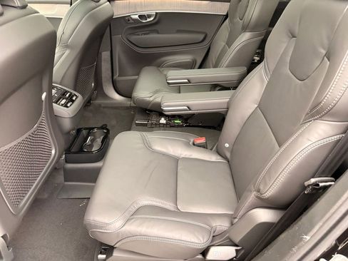 New 2026 Volvo XC90 B5 Ultra image 15