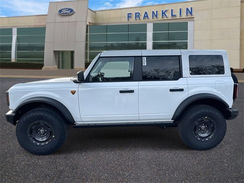 New 2025 Ford Bronco Badlands w/ Sasquatch Package image 4