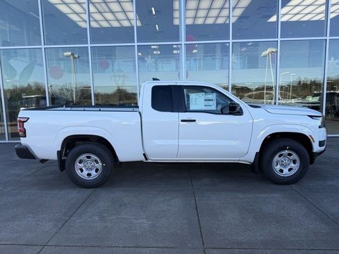 New 2026 Nissan Frontier S image 8