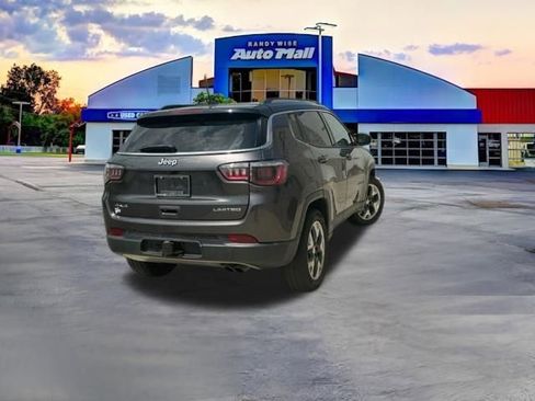 Used 2018 Jeep Compass Limited w/ Navigation Group AWD/4WD image 8