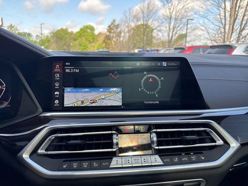 Used 2023 BMW X5 xDrive40i w/ Premium Package image 25