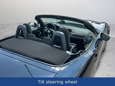 Used 2017 FIAT 124 Spider Classica RWD image 31