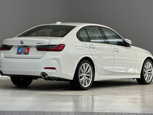 Used 2023 BMW 330i Sedan w/ Convenience Package RWD image 8