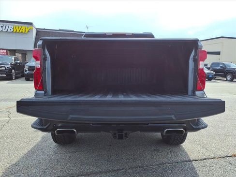 Certified 2021 Chevrolet Silverado 1500 LT Trail Boss w/ LPO, Dark Essentials Package image 10