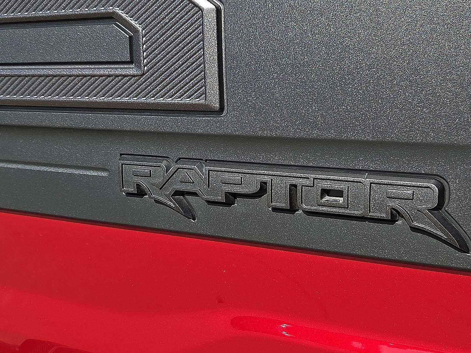 Used 2024 Ford F150 Raptor AWD/4WD image 9