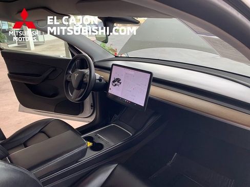 Used 2021 Tesla Model Y Long Range image 22