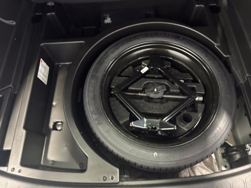 Used 2023 Chevrolet Blazer Premier FWD image 39