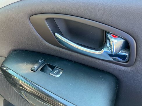 Used 2018 Kia Sedona SX Limited FWD image 30