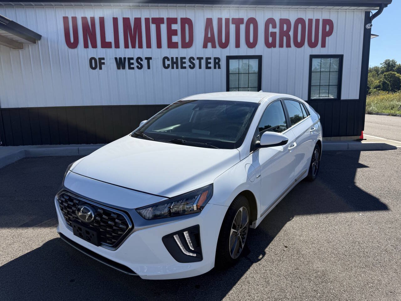 Used 2020 Hyundai Ioniq SEL FWD image 1