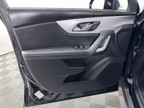 Used 2025 Chevrolet Blazer LT FWD image 23