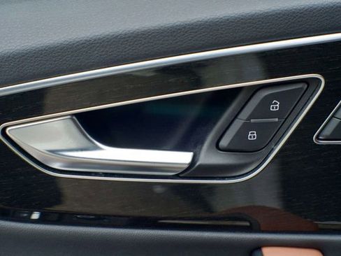 Used 2023 Audi Q7 3.0T Prestige w/ Prestige Package image 35