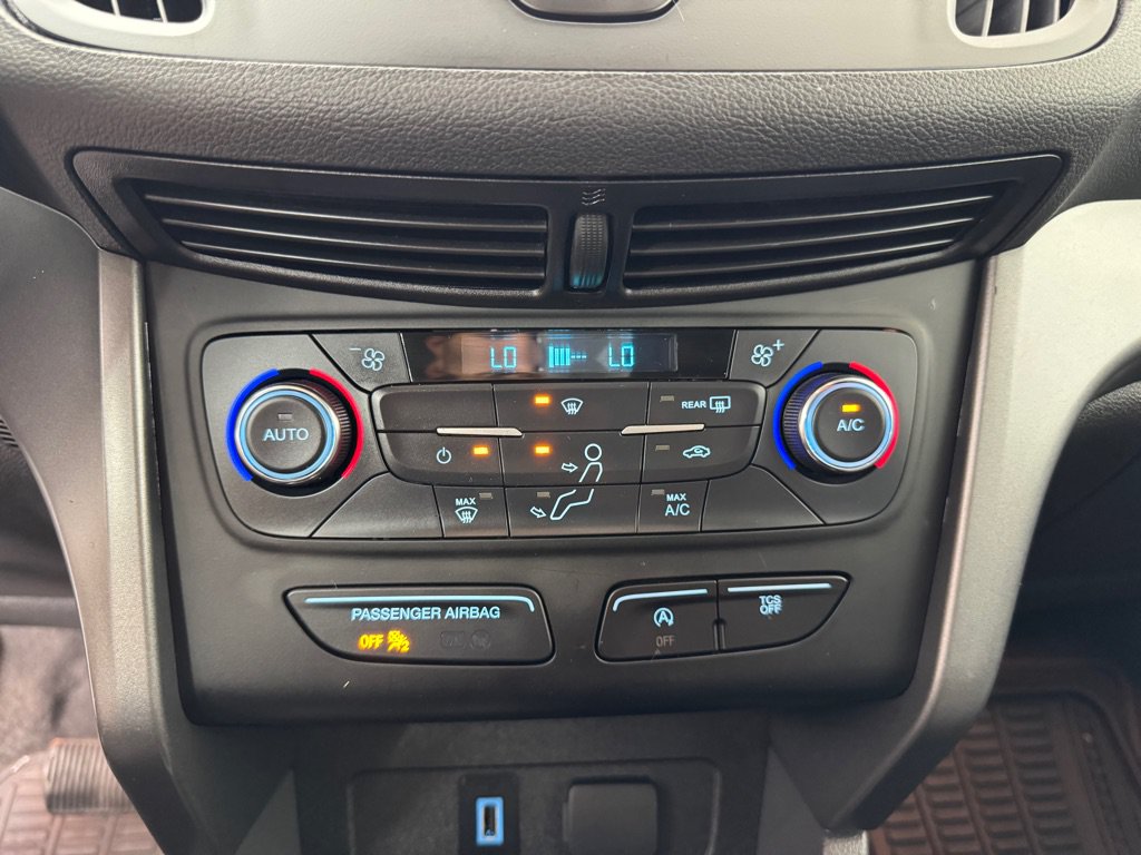Used 2017 Ford Escape SE AWD/4WD image 17