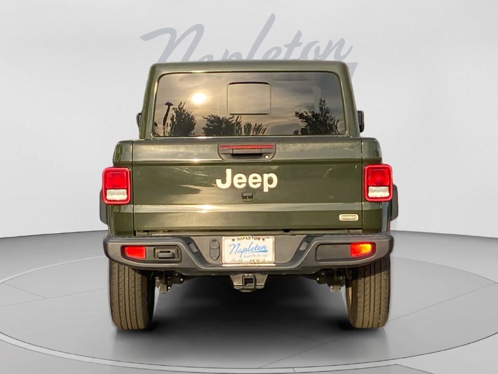 Used 2023 Jeep Gladiator Overland w/ Popular Equipment Package AWD/4WD image 4