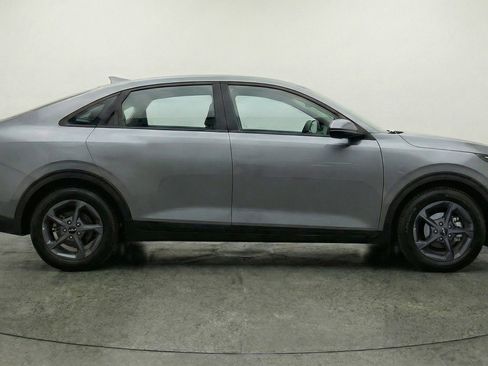 Used 2025 Kia K4 LXS FWD image 11