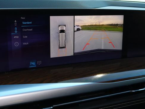 Used 2025 Cadillac Escalade ESV Sport Platinum image 35