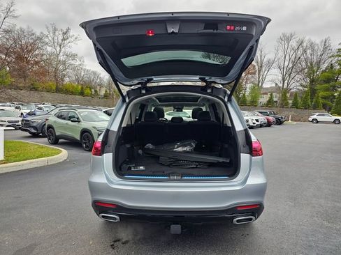 New 2026 Mercedes-Benz GLS 450 4MATIC image 9