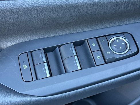 New 2026 Toyota Prius Plug-In Hybrid FWD image 14