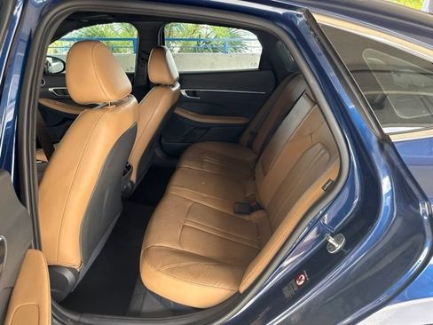 Used 2020 Hyundai Sonata Limited w/ Cargo Package FWD image 3