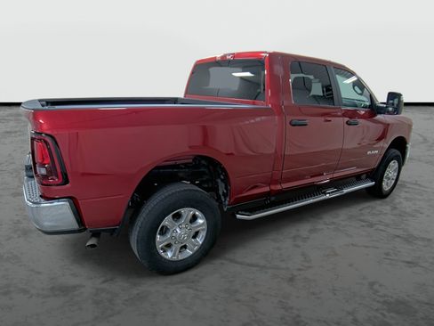 Used 2026 RAM 2500 Big Horn AWD/4WD image 4