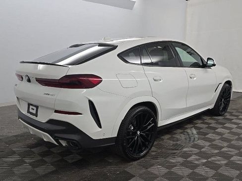Used 2025 BMW X6 xDrive40i w/ Climate Comfort Package AWD/4WD image 2