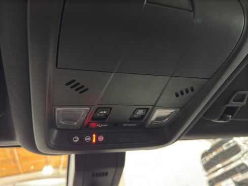 Used 2024 Chevrolet Equinox RS w/ RS Leather Package FWD image 25