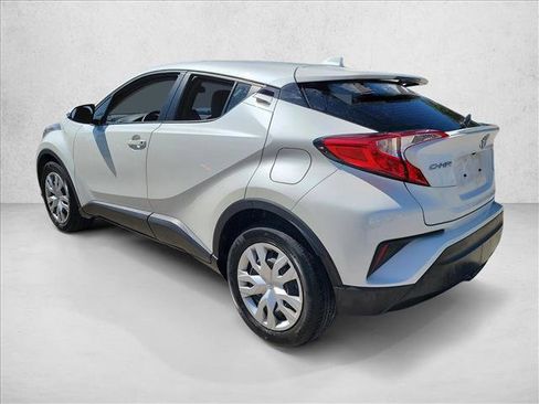 Used 2021 Toyota C-HR LE image 7