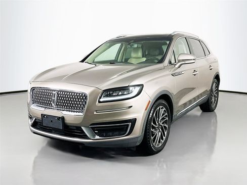 Used 2019 Lincoln Nautilus Reserve w/ Driver Assistance Package image 4