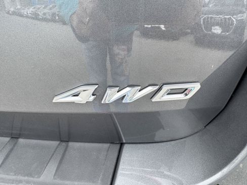 Used 2025 Ford Explorer ST-Line w/ ST-Line Street Pack AWD/4WD image 36