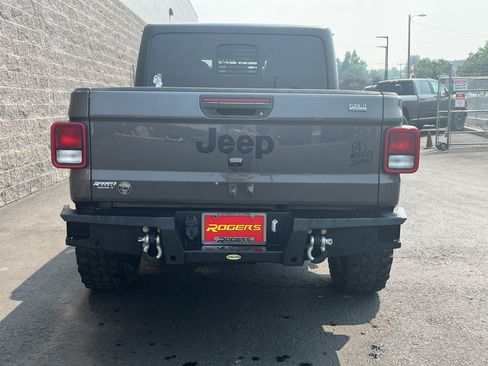 Used 2023 Jeep Gladiator Sport AWD/4WD image 4