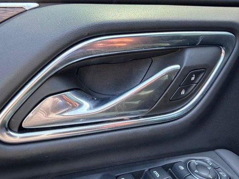 Used 2023 Chevrolet Tahoe Premier RWD image 7