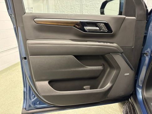 New 2026 Chevrolet Tahoe High Country w/ Sun And Tow Package AWD/4WD image 12