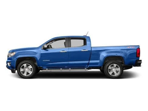 Used 2018 Chevrolet Colorado LT w/ LT Convenience Package AWD/4WD image 3