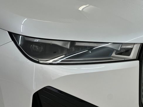 Used 2023 BMW iX xDrive50 w/ Premium Package image 10