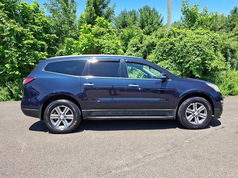 Certified 2016 Chevrolet Traverse LT FWD image 7