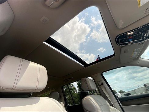 Used 2023 Jeep Grand Wagoneer L 4WD w/ Rear Seat Video Group 1 image 30