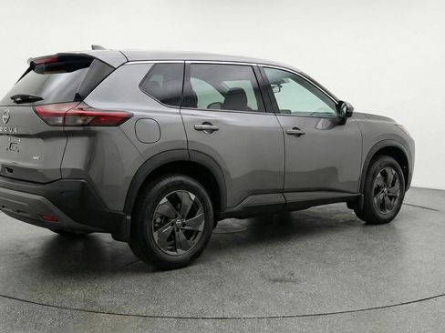 Used 2025 Nissan Rogue SV image 9