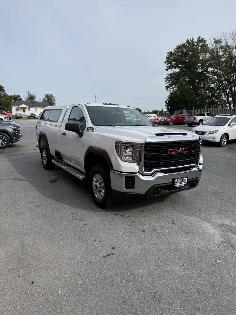 Used 2020 GMC Sierra 2500 4x4 Regular Cab w/ Convenience Package image 2