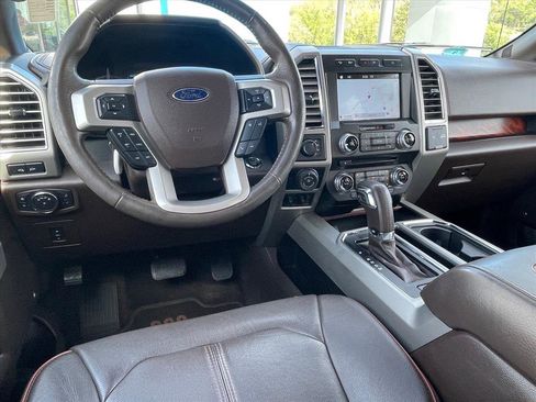 Used 2017 Ford F150 King Ranch w/ Equipment Group 601A Luxury AWD/4WD image 9