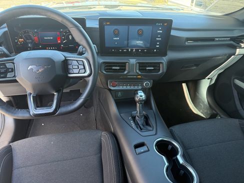 Used 2024 Ford Mustang Coupe image 15