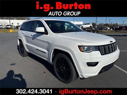 Certified 2020 Jeep Grand Cherokee Altitude image 1