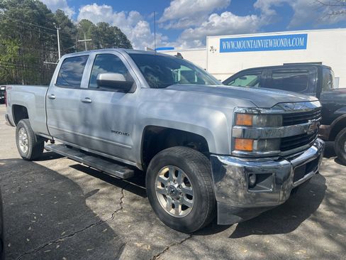 Used 2015 Chevrolet Silverado 2500 LT w/ LT Convenience Package image 2