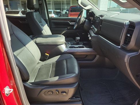 Used 2024 GMC Sierra 1500 SLT AWD/4WD image 28