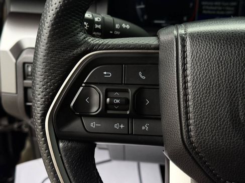Used 2025 Toyota Tacoma TRD Off-Road w/ TRD Off Road Upgrade Package AWD/4WD image 19