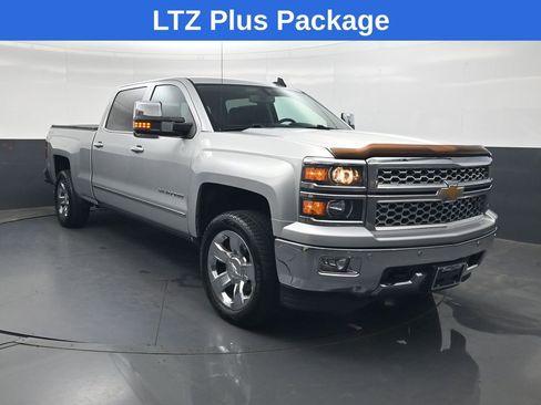 Used 2015 Chevrolet Silverado 1500 LTZ w/ LTZ Plus Package AWD/4WD image 2